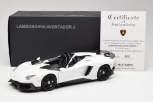 Lamborghini Aventador J Alb AUTOart 1:18 74674 Metal - imaginea 8 din 8