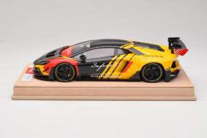 Lamborghini Aventador Liberty Walk Infinite Negru Galben Timothy & Pierre 1:18 REMC035 Metal