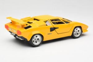 Lamborghini Countach Galben Bburago 1:18 3037 Metal - imaginea 3 din 8