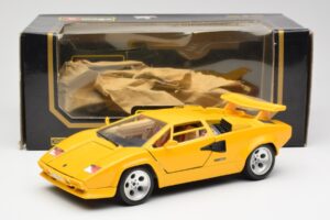 Lamborghini Countach Galben Bburago 1:18 3037 Metal - imaginea 8 din 8