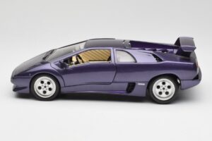 Lamborghini Diablo Violet Maisto 1:18 3028 Metal - imaginea 4 din 8