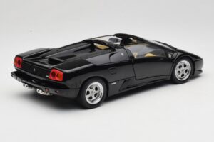 Lamborghini Diablo Roadster Negru AUTOart 1:18 70093-R1 Metal - imaginea 4 din 10