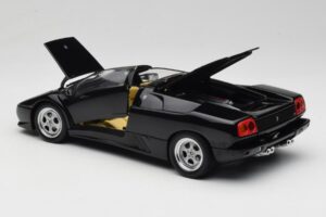 Lamborghini Diablo Roadster Negru AUTOart 1:18 70093-R1 Metal - imaginea 6 din 10