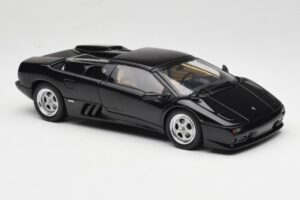 Lamborghini Diablo Roadster Negru AUTOart 1:18 70093-R1 Metal - imaginea 8 din 10