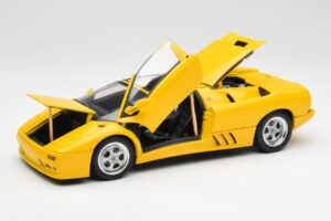 Lamborghini Diablo Roadster Galben AUTOart 1:18 70092 Metal - imaginea 2 din 8