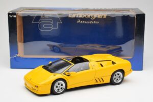 Lamborghini Diablo Roadster Galben AUTOart 1:18 70092 Metal - imaginea 8 din 8
