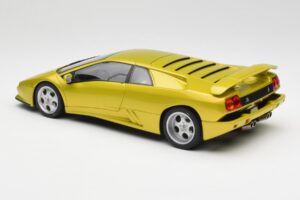 Lamborghini Diablo SE30 Anniversary Edition Galben Spyder AUTOart 1:18 79157 Metal - imaginea 7 din 8