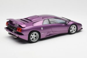 Lamborghini Diablo SE30 Jota Violet Metalizat AUTOart 1:18 79142 Compozit - imaginea 3 din 8