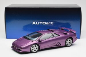 Lamborghini Diablo SE30 Jota Violet Metalizat AUTOart 1:18 79142 Compozit - imaginea 8 din 8