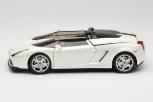 Lamborghini Gallardo Concept Alb Mondo Motors 1:18 146432 Metal - imaginea 4 din 8