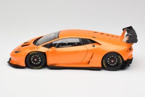 Lamborghini Huracan LP620-2 Super Trofeo Arancio Borealis Pearl Effect Portocaliu AUTOart 1:18 81558 Metal - imaginea 4 din 8
