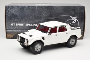 Lamborghini LM002 Alb Kyosho 1:18 GTS18508W Rășină - imaginea 6 din 6