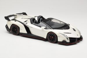Lamborghini Veneno Roadster Alb Cu Linie Roșie Kyosho 1:18 C09502W Metal - imaginea 4 din 6