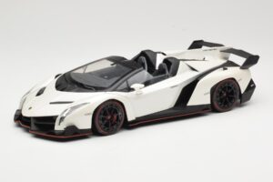 Lamborghini Veneno Roadster Alb Cu Linie Roșie Kyosho 1:18 C09502W Metal