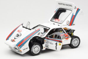 Lancia 037 Martini #1 W. Rohrl / C. Geistdorfer Winner Rally Monte Carlo 1983 Versiune de Noapte Kyosho 1:18 08306A Metal - imaginea 2 din 8