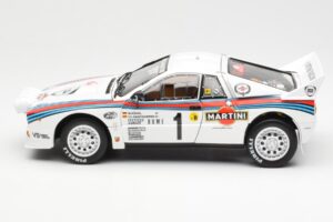 Lancia 037 Martini #1 W. Rohrl / C. Geistdorfer Winner Rally Monte Carlo 1983 Versiune de Noapte Kyosho 1:18 08306A Metal - imaginea 4 din 8