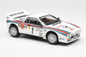 Lancia 037 Martini #1 W. Rohrl / C. Geistdorfer Winner Rally Monte Carlo 1983 Versiune de Noapte Kyosho 1:18 08306A Metal - imaginea 6 din 8