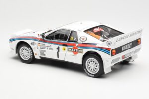 Lancia 037 Martini #1 W. Rohrl / C. Geistdorfer Winner Rally Monte Carlo 1983 Versiune de Noapte Kyosho 1:18 08306A Metal - imaginea 7 din 8