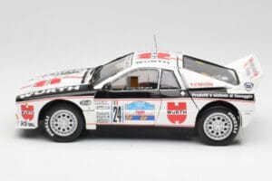 Lancia 037 #1 G. Cunico / E. Bartolich Targa Florio Winner 1983 Kyosho 1:18 08302H Metal - imaginea 4 din 8