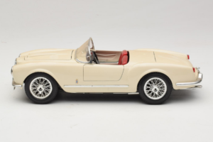 Lancia Aurelia B24 Spider Bej Bburago 1:18 3010-M2 Metal - imaginea 4 din 8
