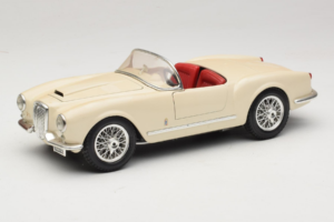 Lancia Aurelia B24 Spider Bej Bburago 1:18 3010-M2 Metal