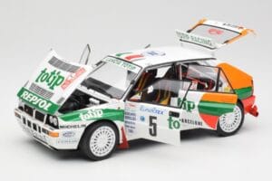 Lancia Delta HF Integrale Evo II Totip #5 A. Aghini / S. Farnocchia Rally Monte Carlo 1993 Kyosho 1:18 08348F Metal - imaginea 2 din 8