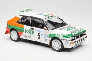 Lancia Delta HF Integrale Evo II Totip #5 A. Aghini / S. Farnocchia Rally Monte Carlo 1993 Kyosho 1:18 08348F Metal - imaginea 6 din 8