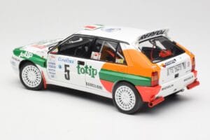 Lancia Delta HF Integrale Evo II Totip #5 A. Aghini / S. Farnocchia Rally Monte Carlo 1993 Kyosho 1:18 08348F Metal - imaginea 7 din 8