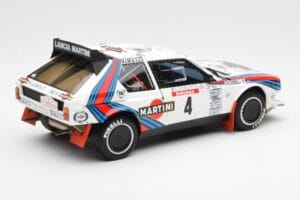 Lancia Delta S4 Martini #4 H. Toivonen / S. Cresto Rally Tour de Corse 1986 AUTOart 1:18 88620 Metal - imaginea 3 din 8