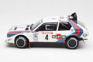 Lancia Delta S4 Martini #4 H. Toivonen / S. Cresto Rally Tour de Corse 1986 AUTOart 1:18 88620 Metal - imaginea 4 din 8