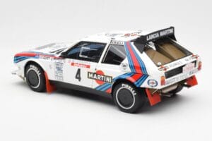 Lancia Delta S4 Martini #4 H. Toivonen / S. Cresto Rally Tour de Corse 1986 AUTOart 1:18 88620 Metal - imaginea 7 din 8