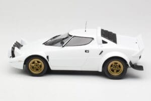 Lancia Stratos HF Stradale Alb Minichamps 1:18 155741700 Metal - imaginea 3 din 6