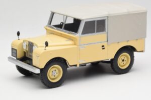 Land Rover 88 Series 1 Hard Top Bej Deschis MCG 1:18 MCG18368 Metal