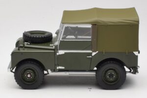 Land Rover 88 Series I Matt Green Minichamps 1:18 150168909 Metal - imaginea 4 din 8