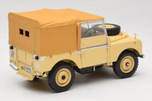Land Rover 88 Series I RAF Beige Minichamps 1:18 150168911 Metal - imaginea 3 din 8