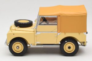 Land Rover 88 Series I RAF Beige Minichamps 1:18 150168911 Metal - imaginea 4 din 8