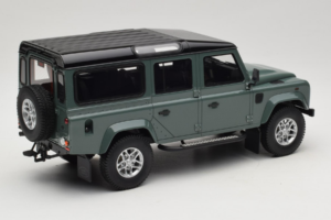 Land Rover Defender Station Wagon Keswick Green GT Spirit 1:18 GT527 Rășină - imaginea 2 din 6