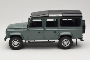 Land Rover Defender Station Wagon Keswick Green GT Spirit 1:18 GT527 Rășină - imaginea 3 din 6