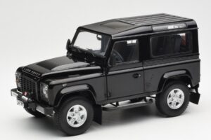 Land Rover Defender 90 Santorini Negru Metalic Kyosho 1:18 08901BK Metal
