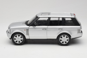 Land Rover Range Rover L322 Argintiu Welly 1:18 12536W Metal - imaginea 4 din 8