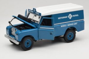 Land Rover Series III 109 Soft Top Motorway Patrol Albastru Eagles Race 1:18 4403 Metal - imaginea 2 din 8