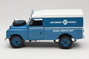 Land Rover Series III 109 Soft Top Motorway Patrol Albastru Eagles Race 1:18 4403 Metal - imaginea 4 din 8