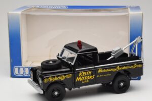 Land Rover Series III Vehicul de Recuperare Negru Universal Hobbies 1:18 4411 Metal - imaginea 8 din 8