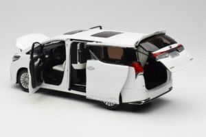 Lexus LM300h White Pearl Kyosho 1:18 08963WP Metal - imaginea 5 din 8