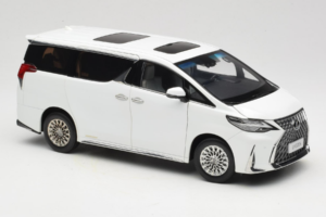 Lexus LM300h White Pearl Kyosho 1:18 08963WP Metal - imaginea 6 din 8