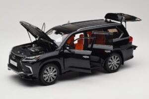 Lexus LX570 J200 Negru LCD 1:18 LCD18010-BL Metal - imaginea 2 din 8