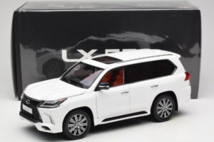 Lexus LX570 J200 Alb LCD 1:18 LCD18010-WH Metal - imaginea 8 din 8