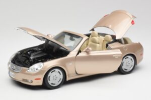 Lexus SC430 Bej Maisto 1:18 31629 Metal - imaginea 2 din 8