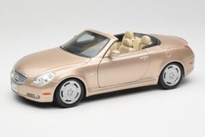 Lexus SC430 Bej Maisto 1:18 31629 Metal