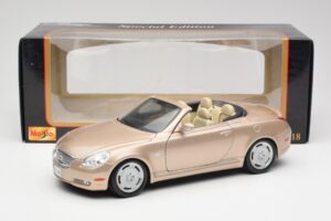 Lexus SC430 Bej Maisto 1:18 31629 Metal - imaginea 8 din 8